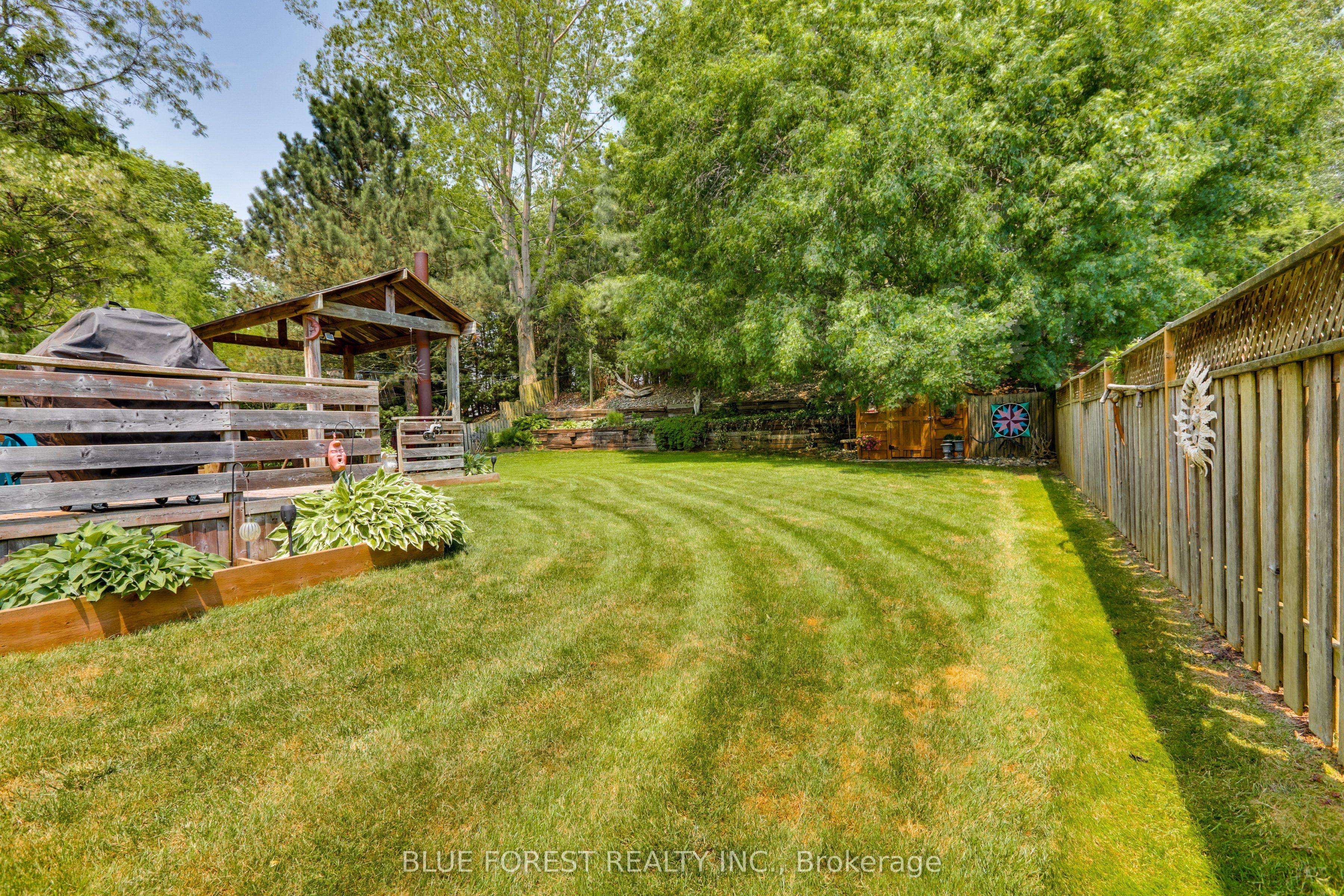14 Eric Drive Property Photo 41