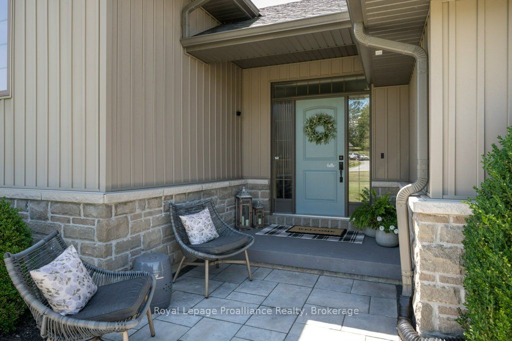 47 Windwhisper Drive Property Photo 5