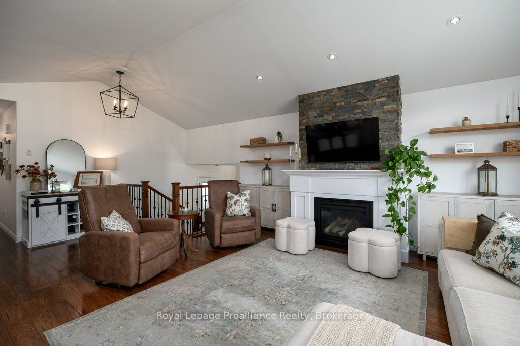 47 Windwhisper Drive Property Photo 10