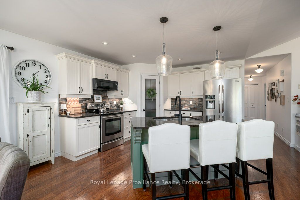 47 Windwhisper Drive Property Photo 17