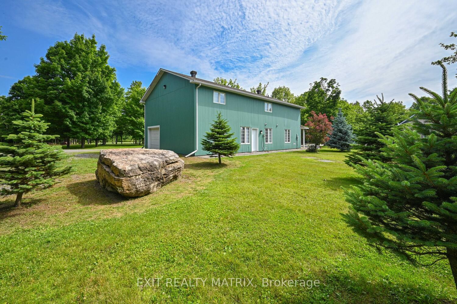 2573 Mitchell Street Property Photo 37
