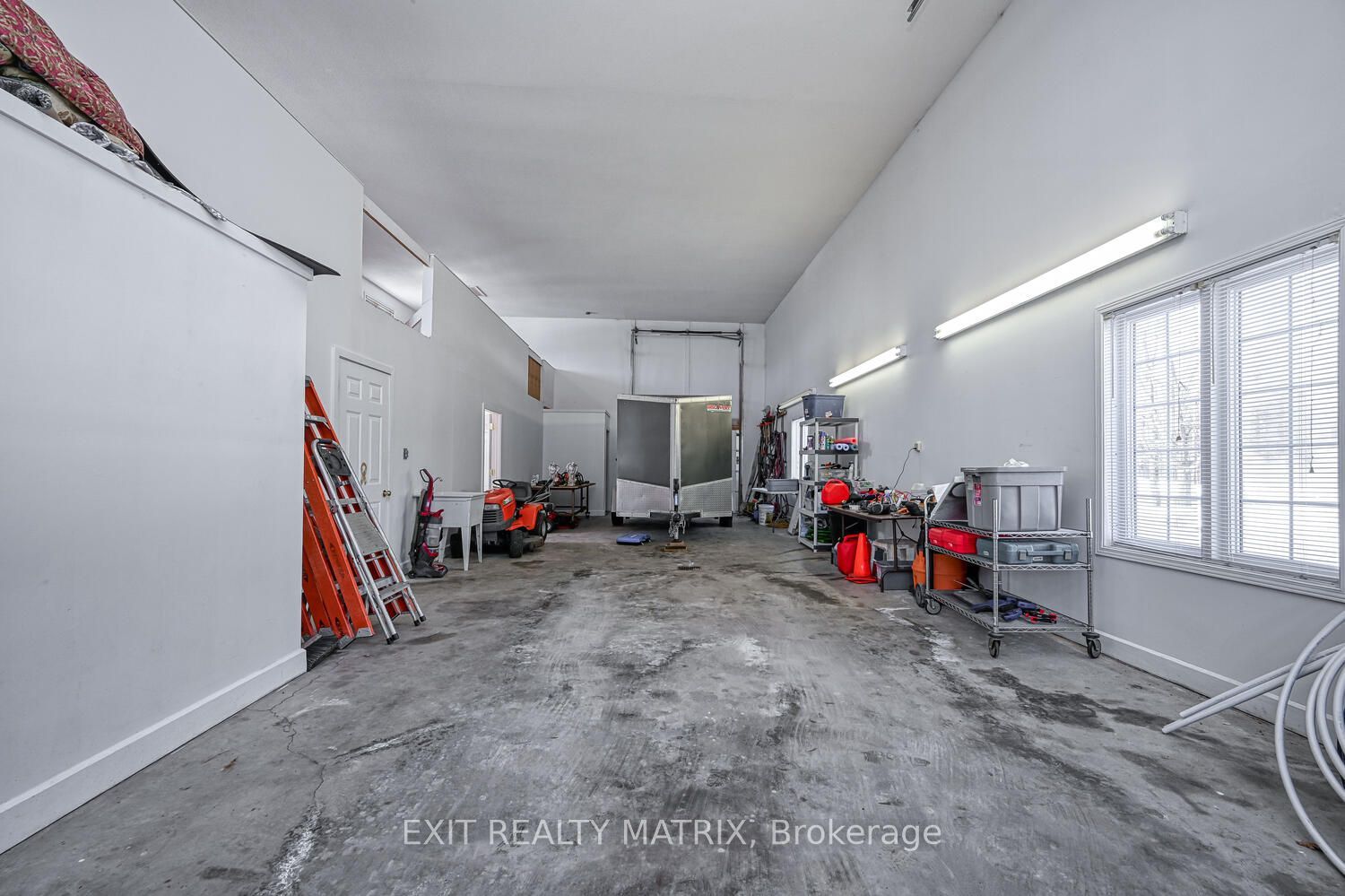 2573 Mitchell Street Property Photo 44
