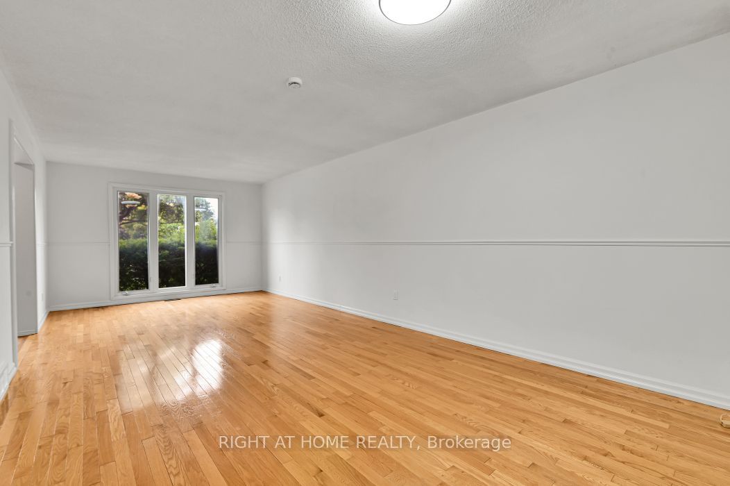 99 Craig Henry Drive Property Photo 4