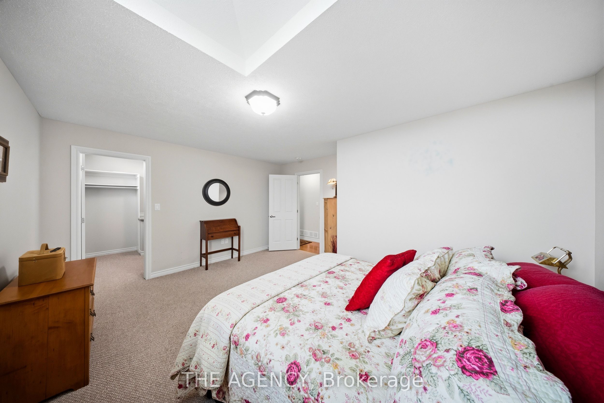 206 Meredith Way Property Photo 19