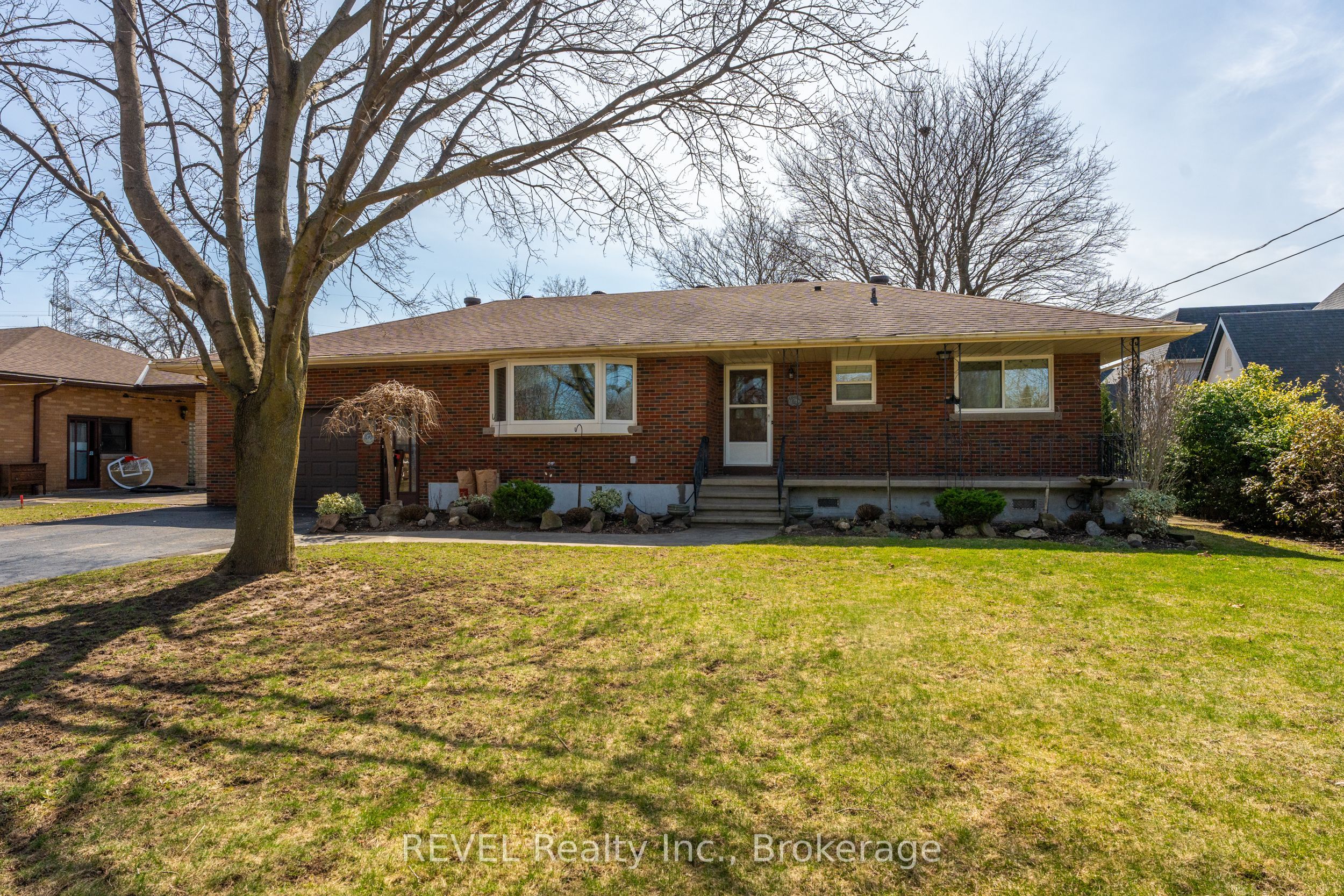 6398 Mountain Road Property Photo 4