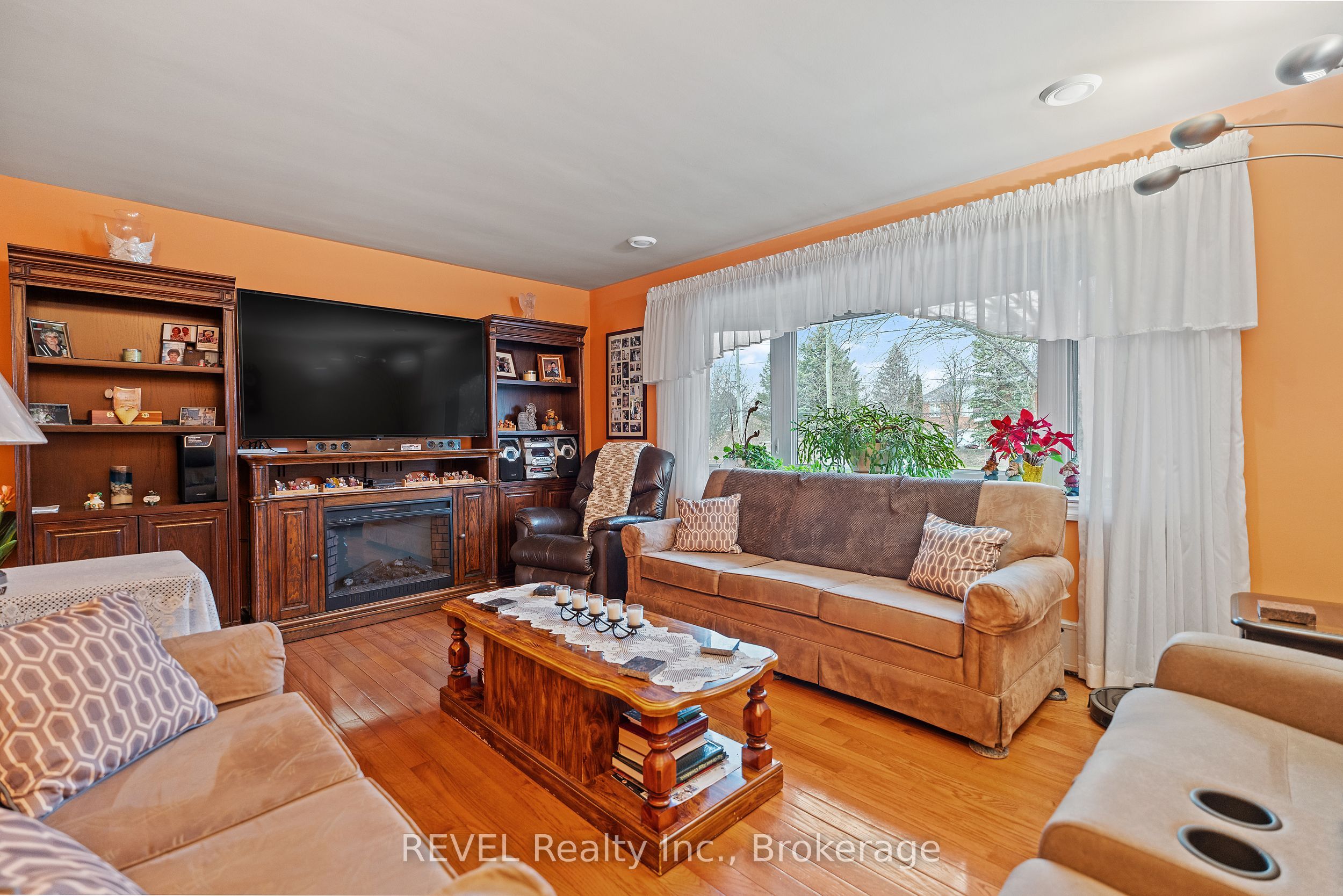 6398 Mountain Road Property Photo 5