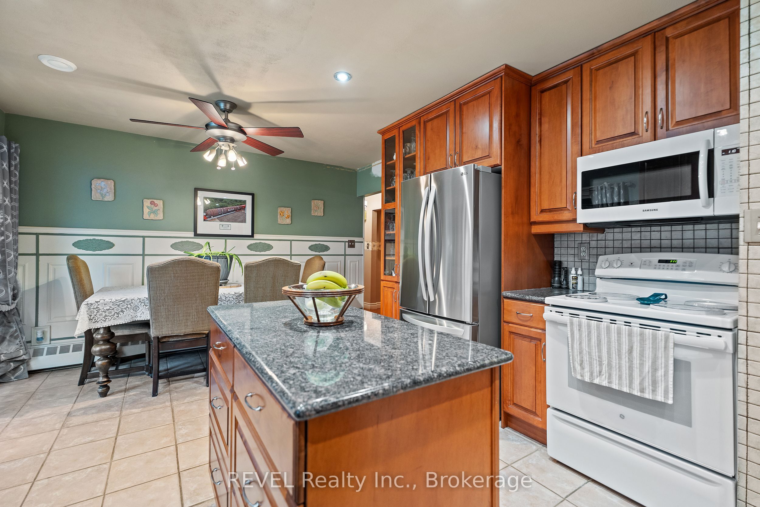 6398 Mountain Road Property Photo 11