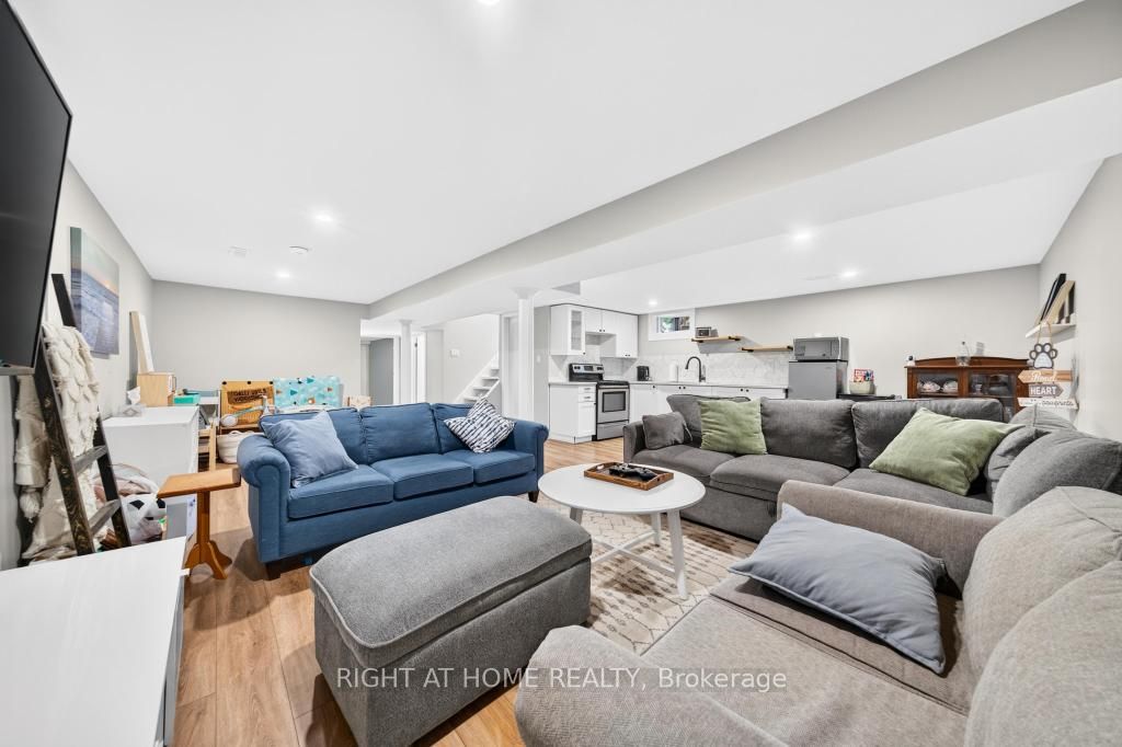 7 Wallis Avenue Property Photo 32