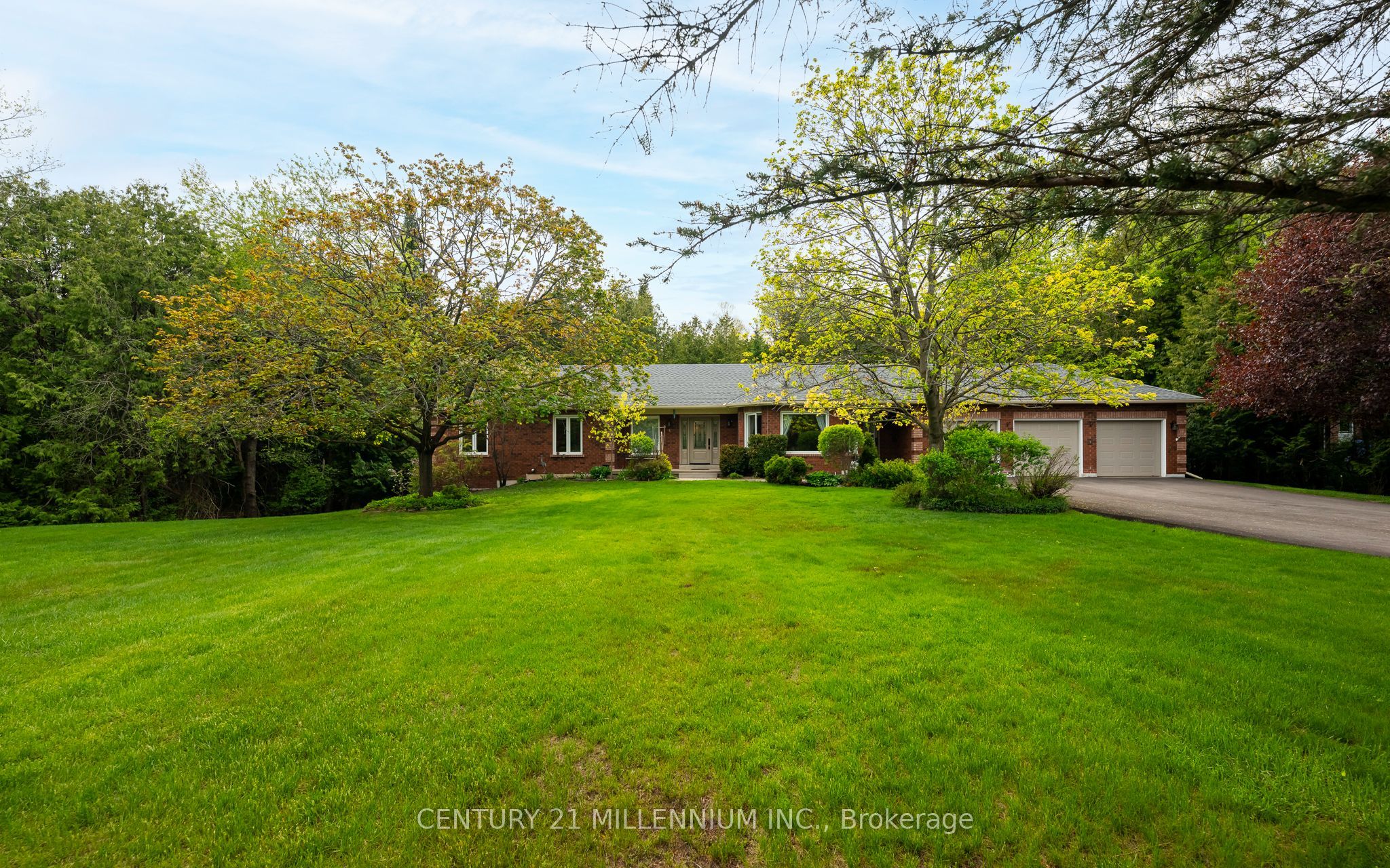 4 Brucedale Boulevard Property Photo 1