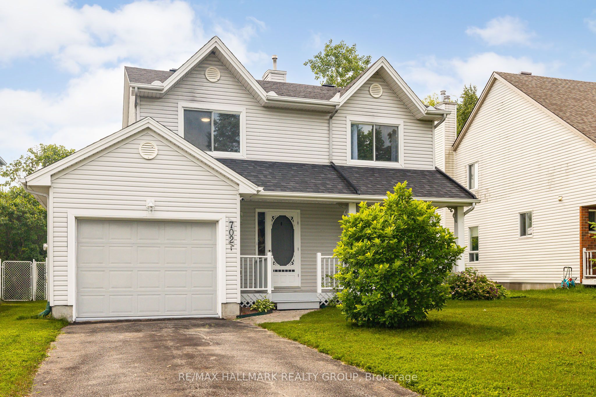 702 Maley Street Property Photo 1