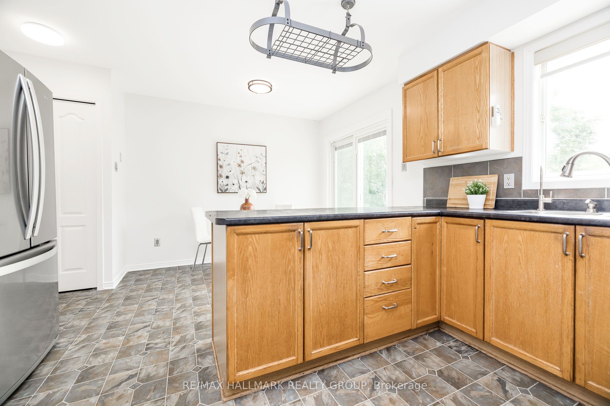702 Maley Street Property Photo 14