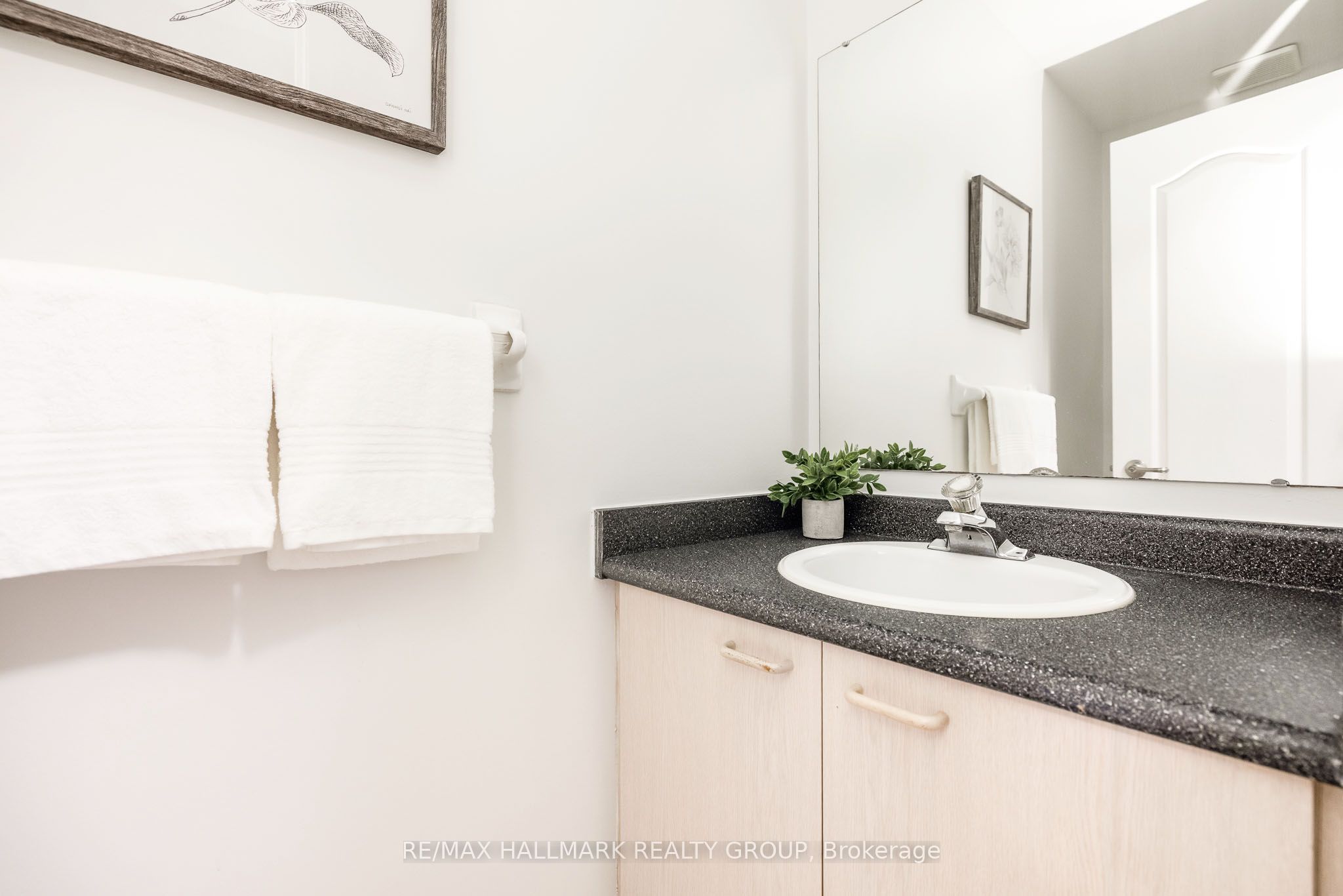 702 Maley Street Property Photo 20