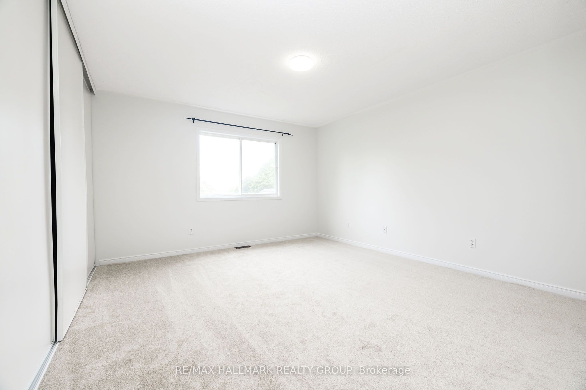702 Maley Street Property Photo 27