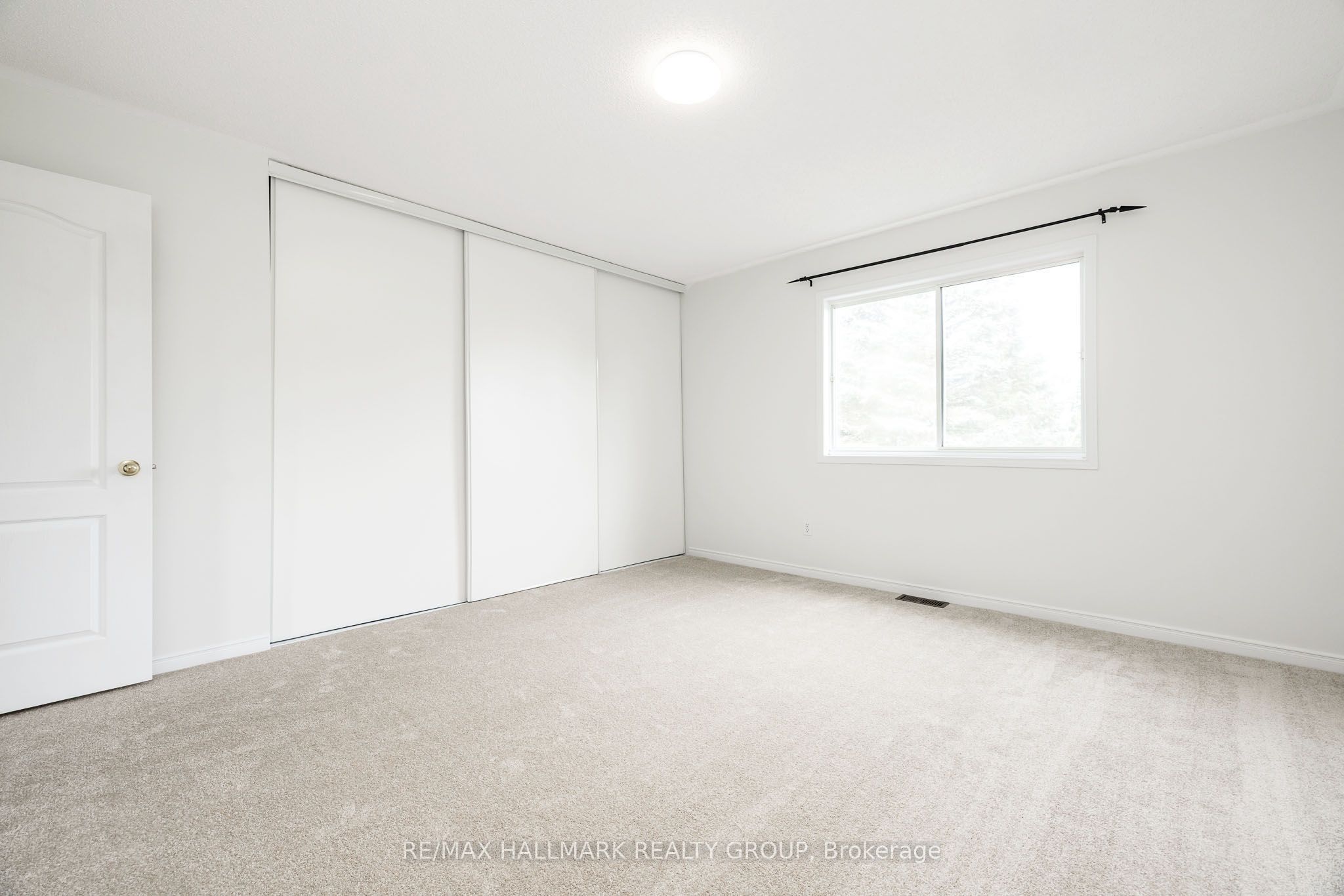 702 Maley Street Property Photo 28