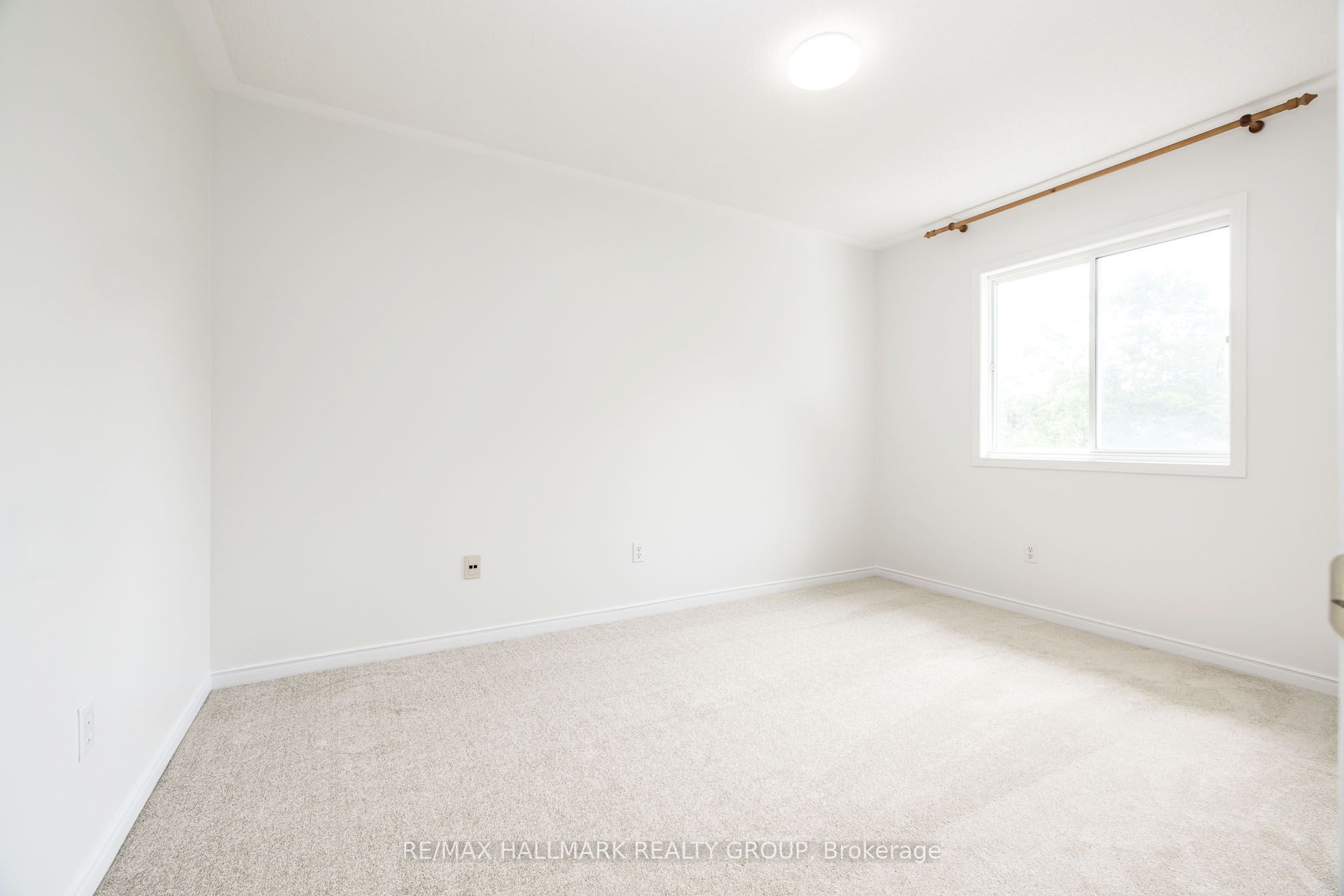 702 Maley Street Property Photo 33