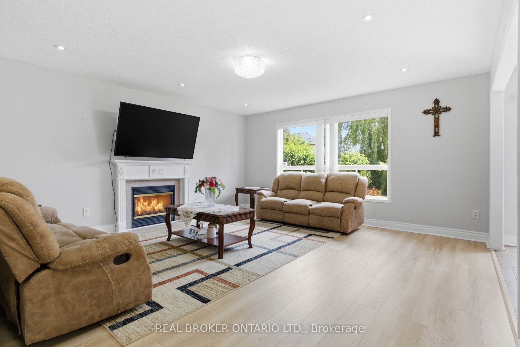 135 Blackburn Drive Property Photo 11