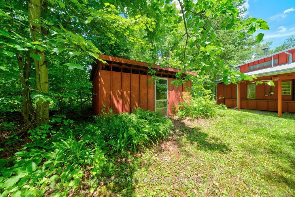 1185 Hughes Landing Road Property Photo 3