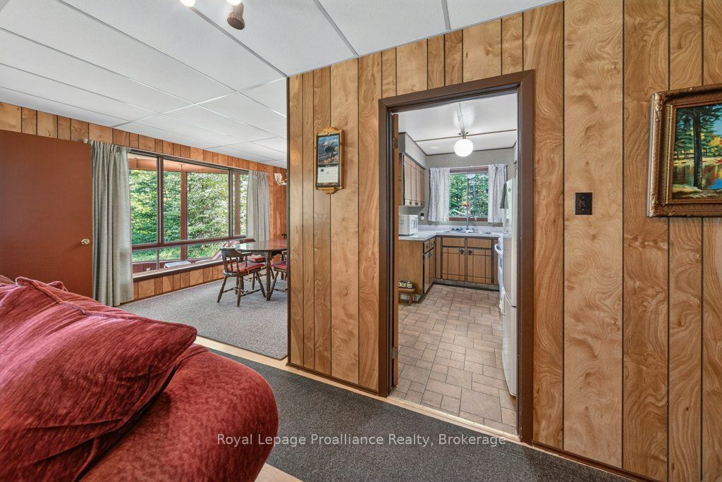1185 Hughes Landing Road Property Photo 17