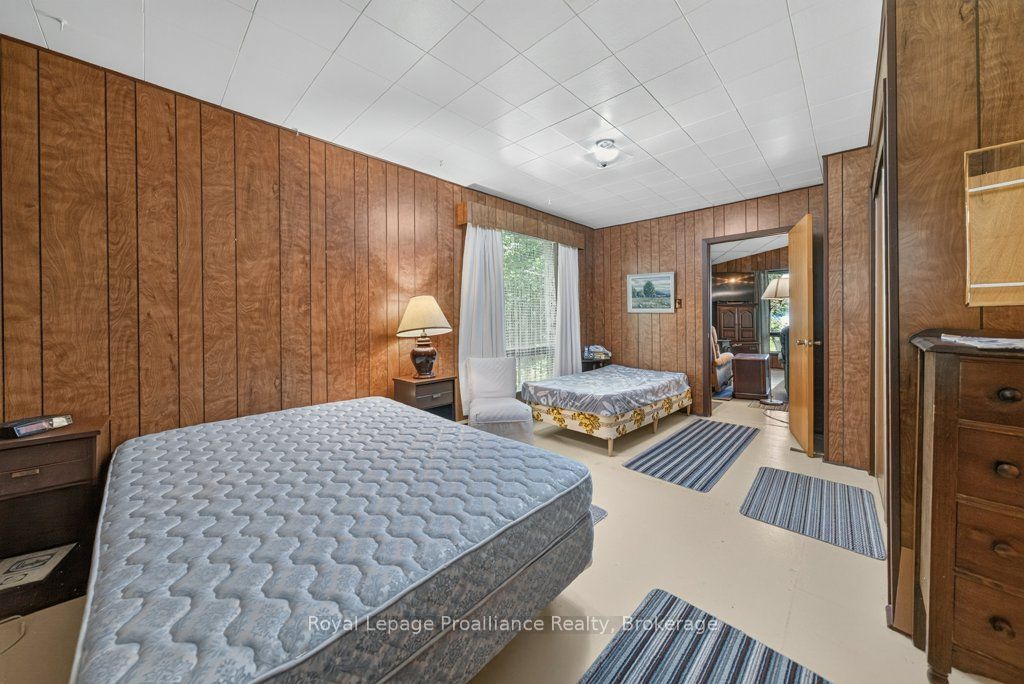 1185 Hughes Landing Road Property Photo 22