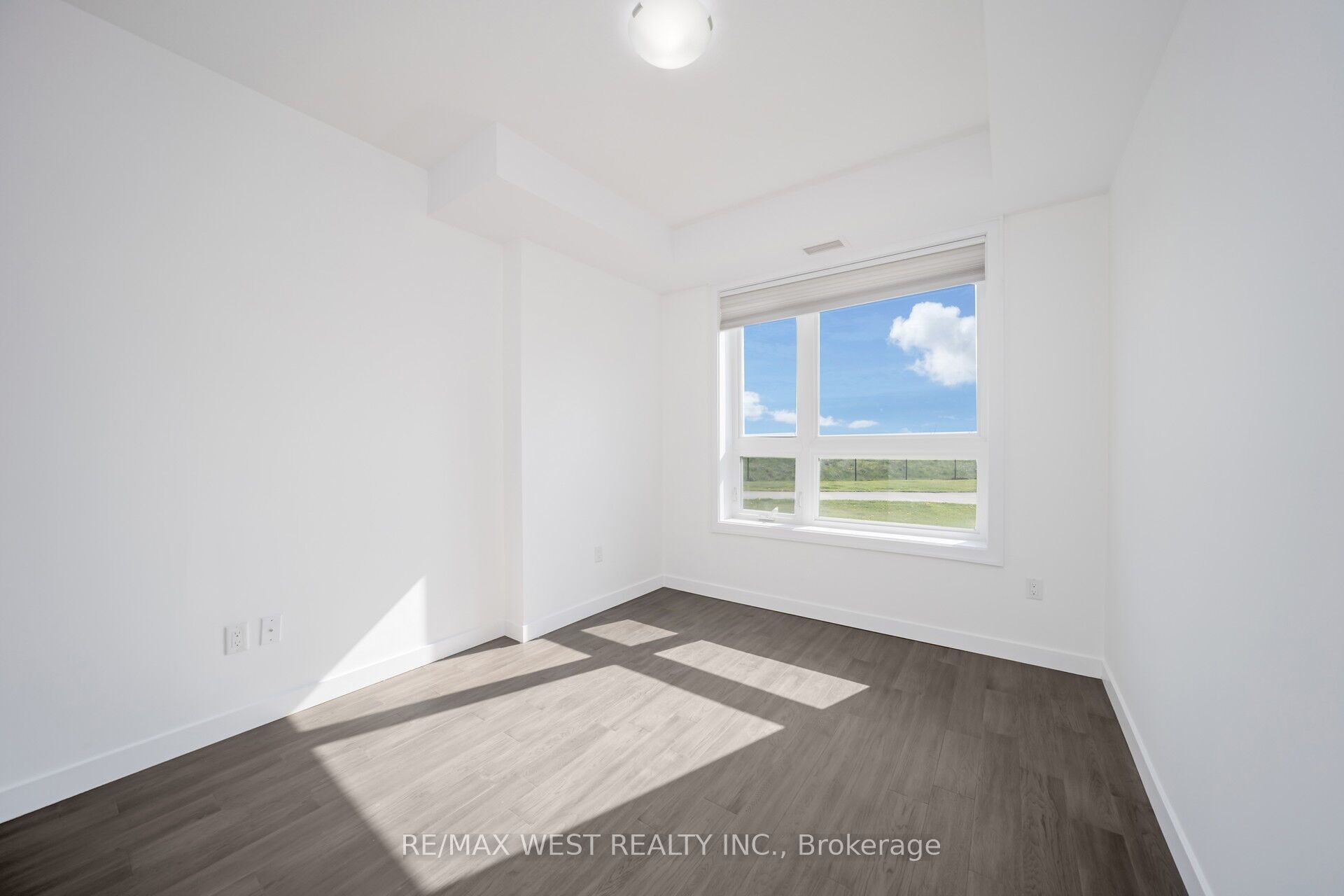 101 Shoreview Place 131 Property Photo 37