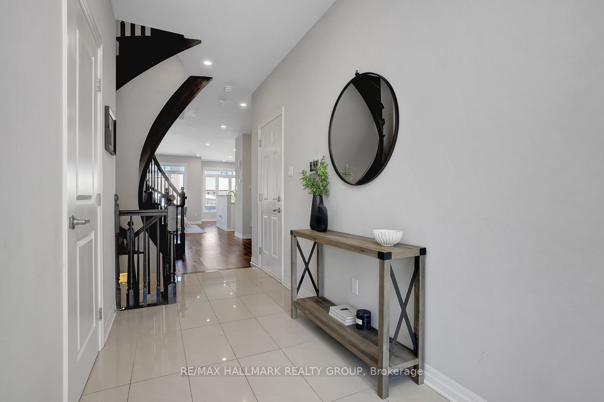 317 Lysander Place Property Photo 3