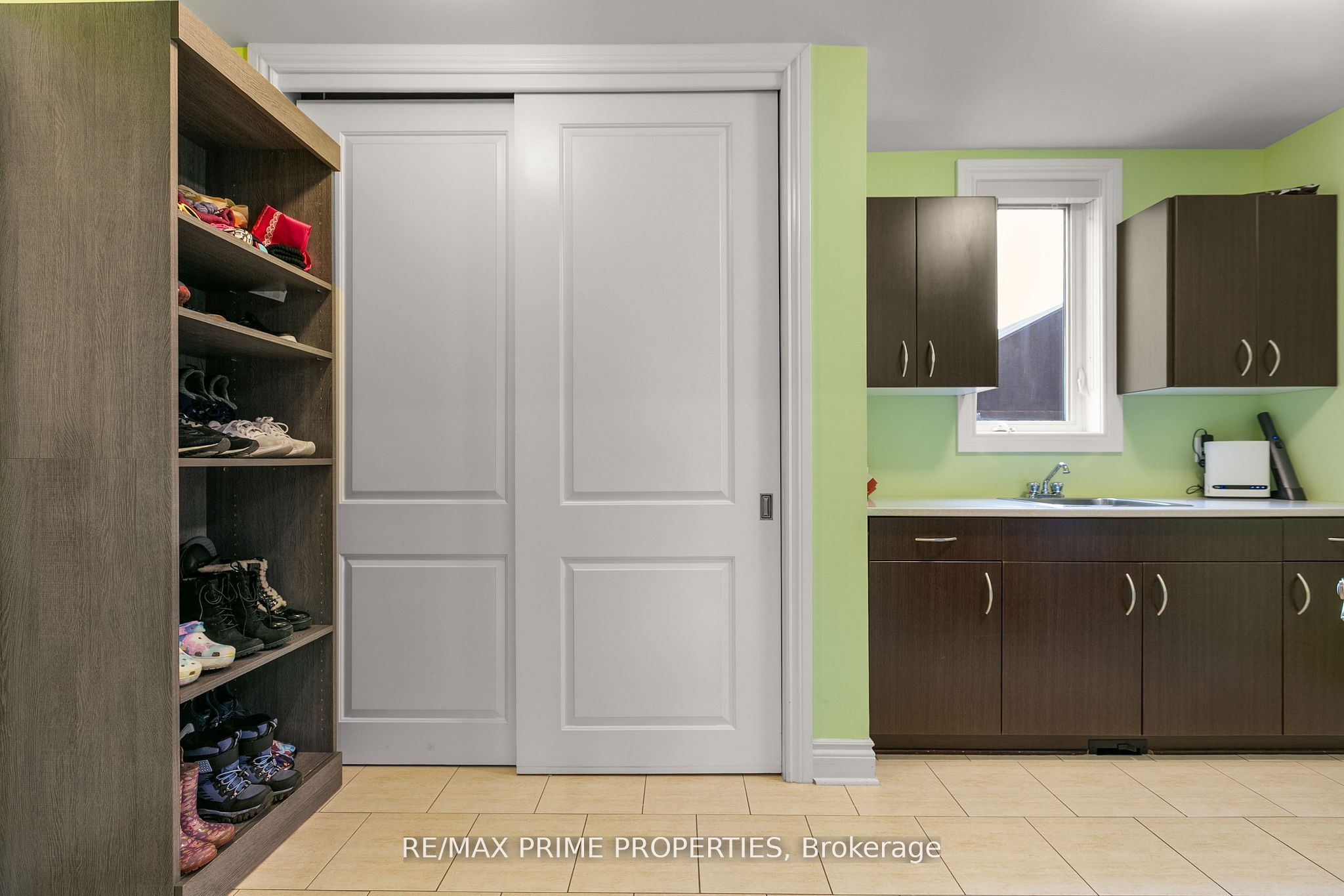 72 Branthaven Street Property Photo 8