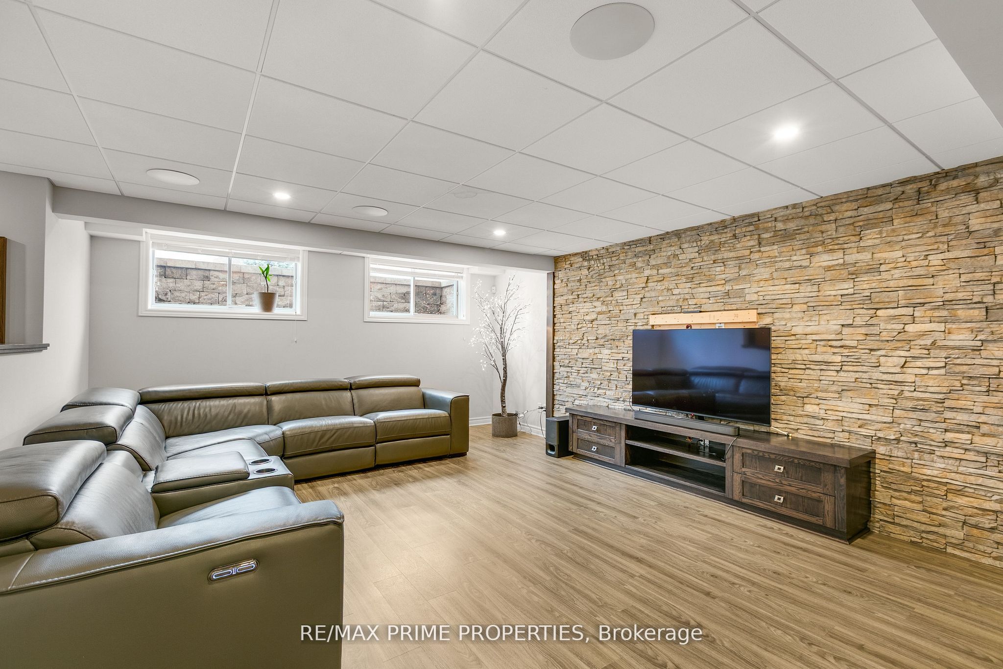 72 Branthaven Street Property Photo 35