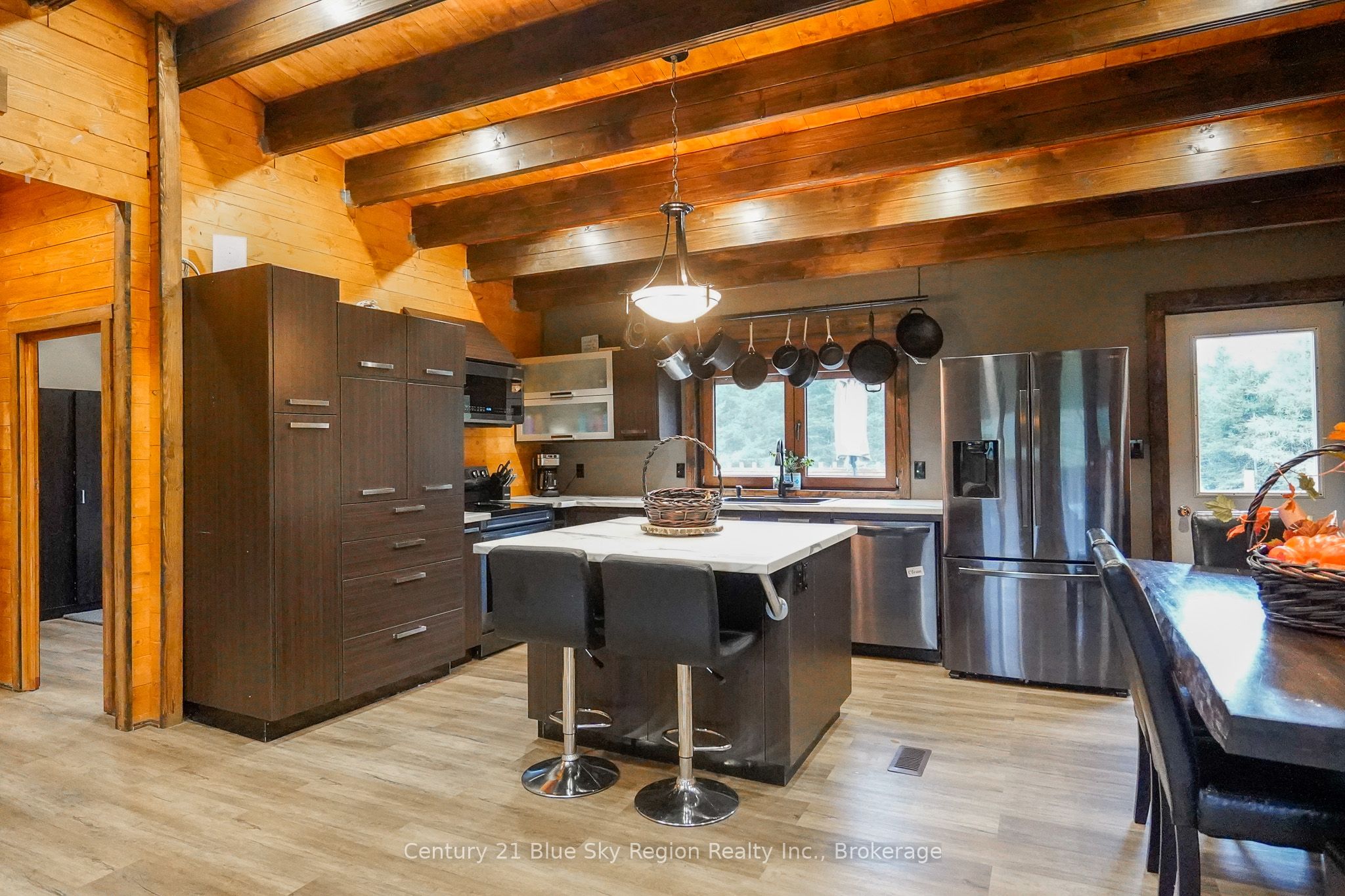 3269 Chiswick Line Property Photo 9
