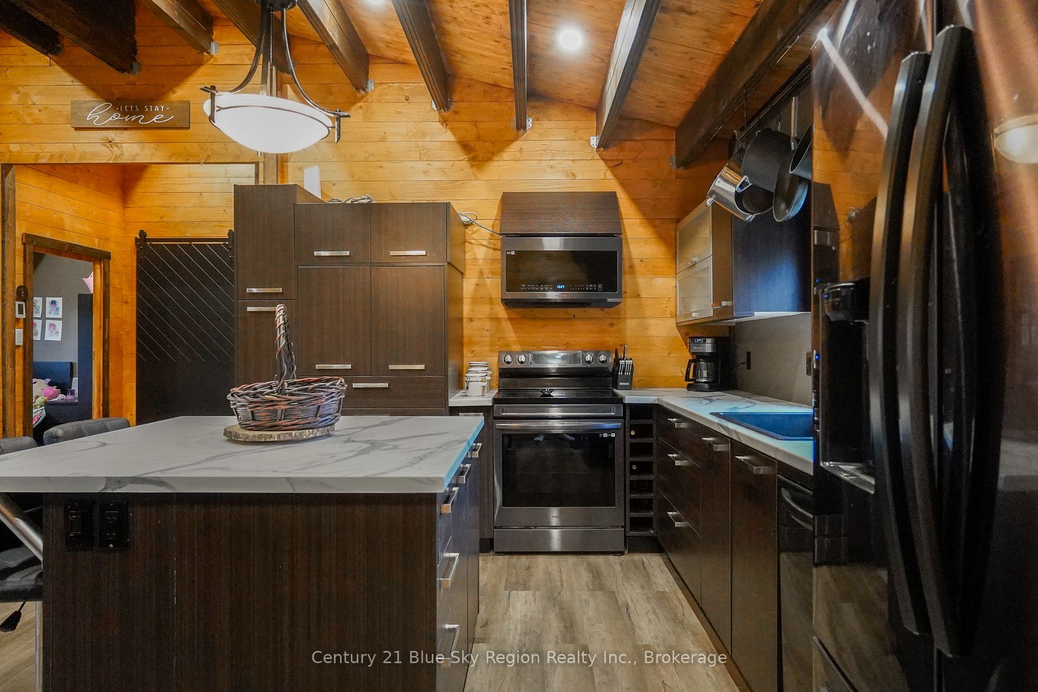 3269 Chiswick Line Property Photo 11