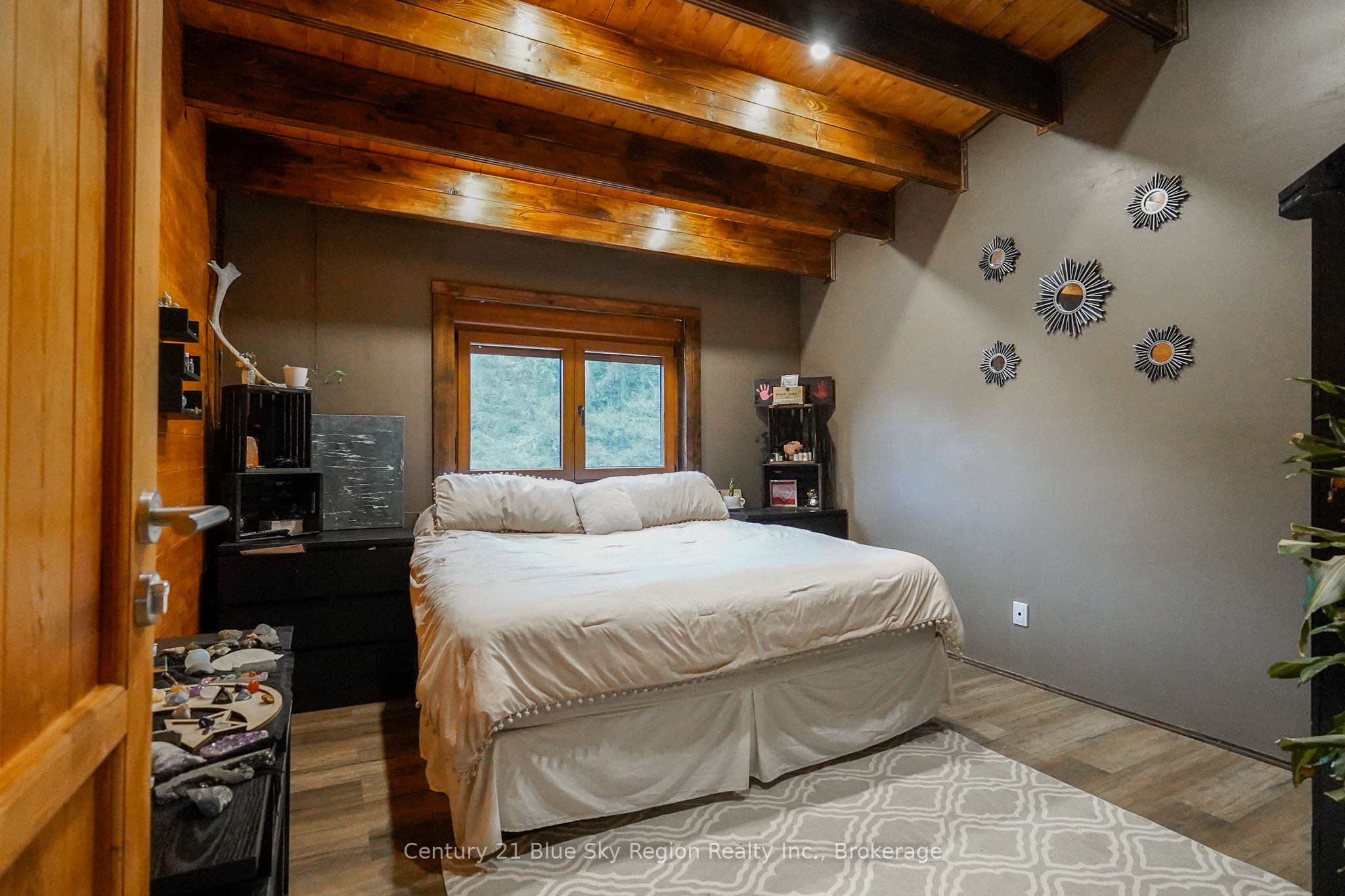3269 Chiswick Line Property Photo 18