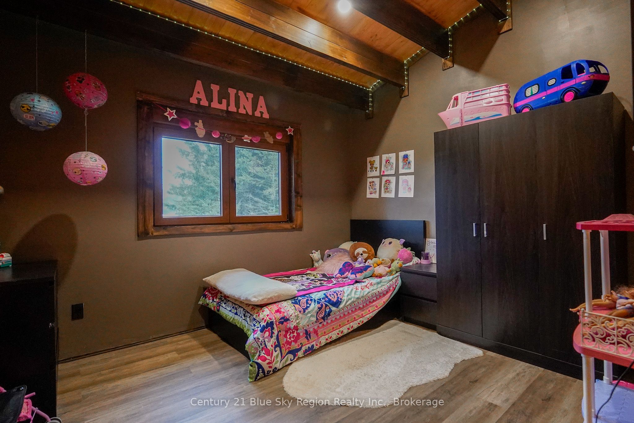 3269 Chiswick Line Property Photo 23