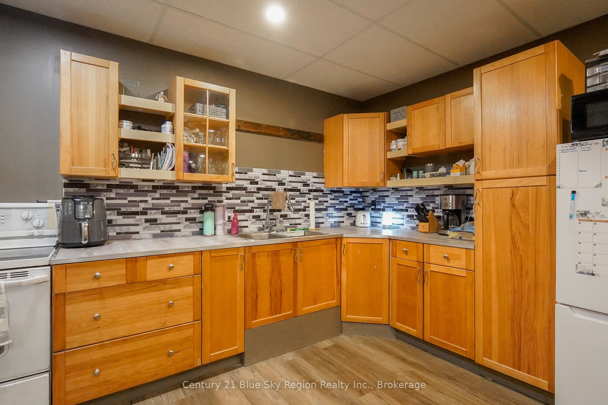 3269 Chiswick Line Property Photo 27