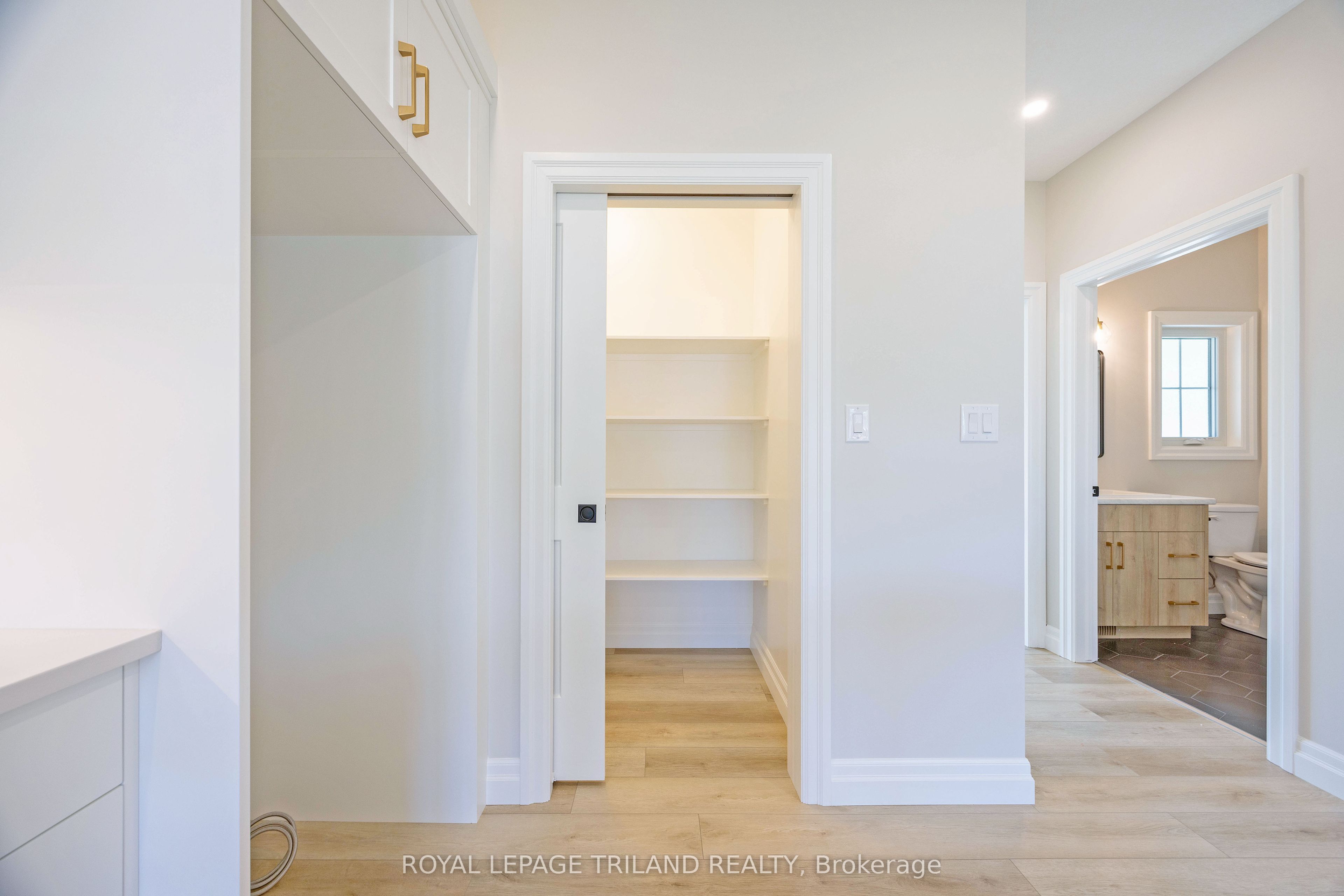 193 Catherine Street Property Photo 11