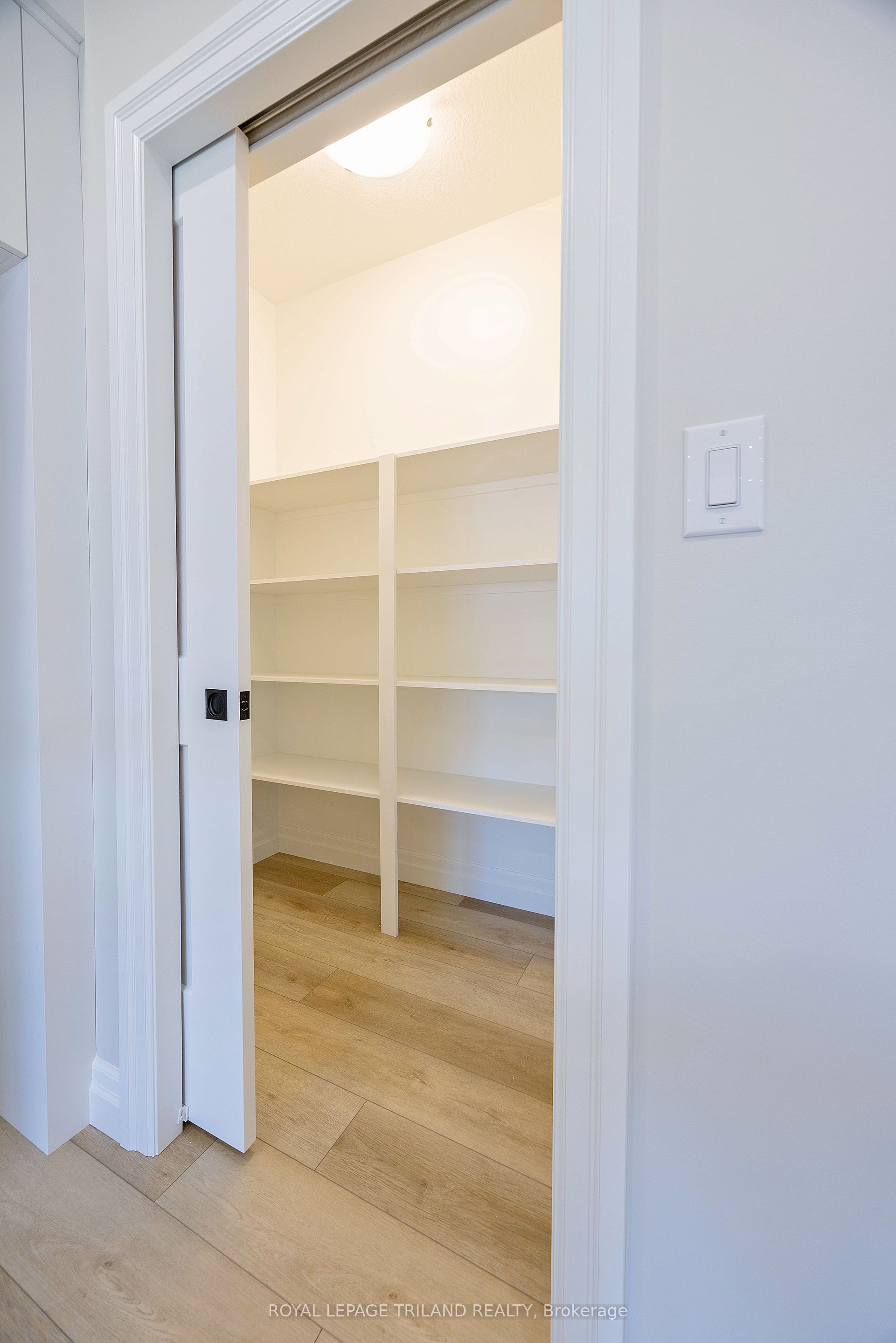 193 Catherine Street Property Photo 13