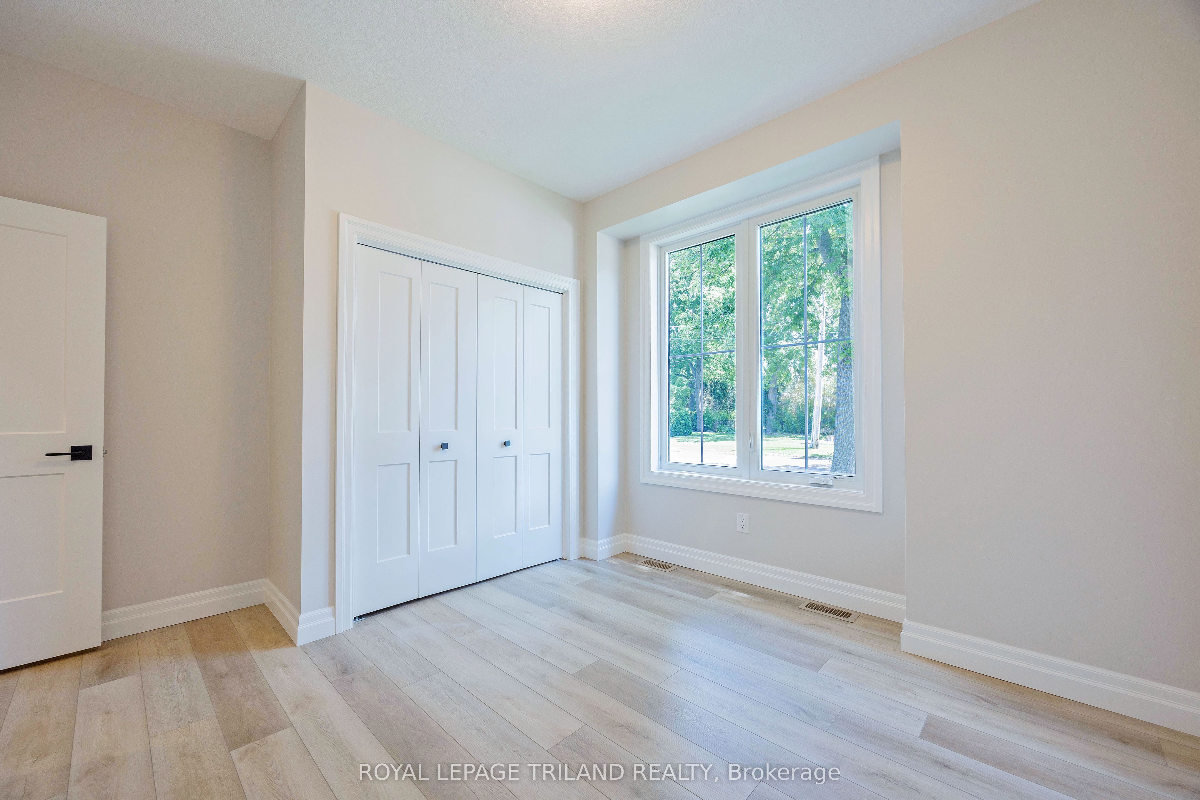 189 Catherine Street Property Photo 6
