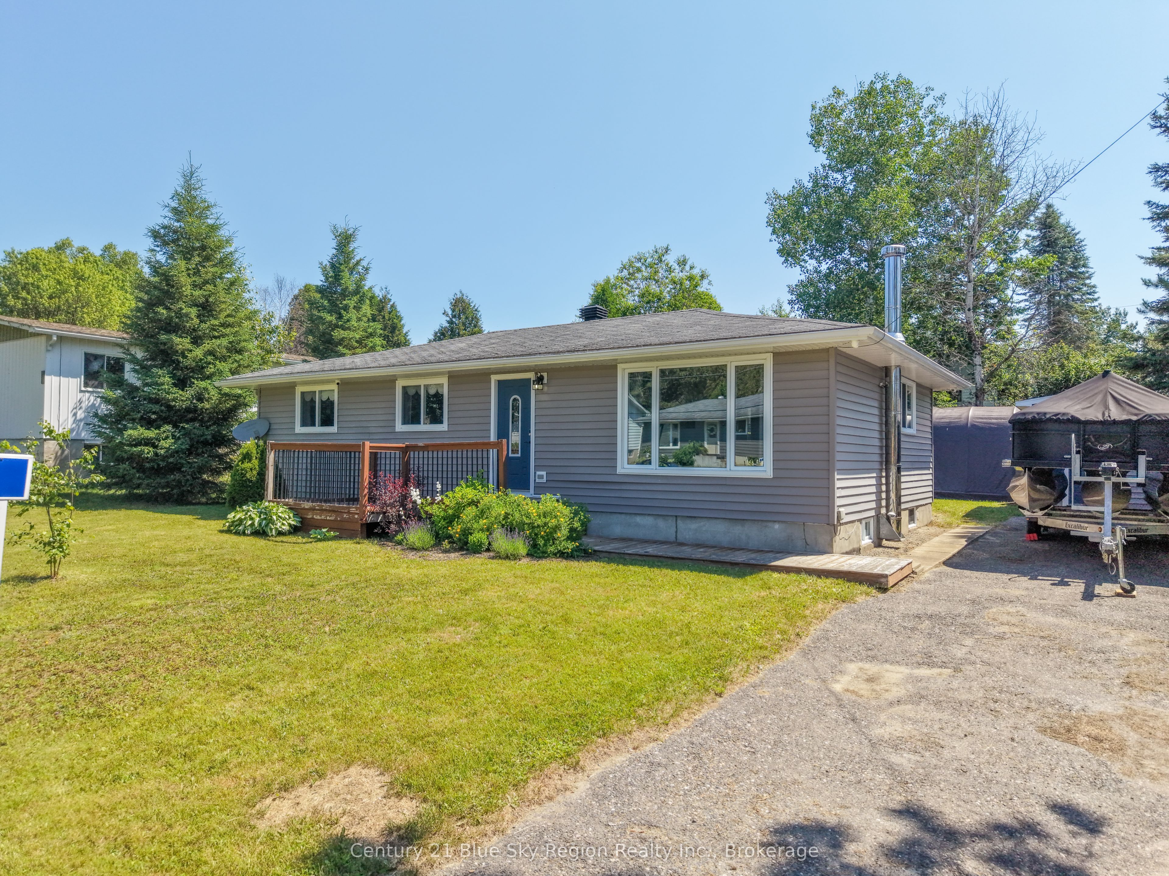 7 Birch Crescent Property Photo 1