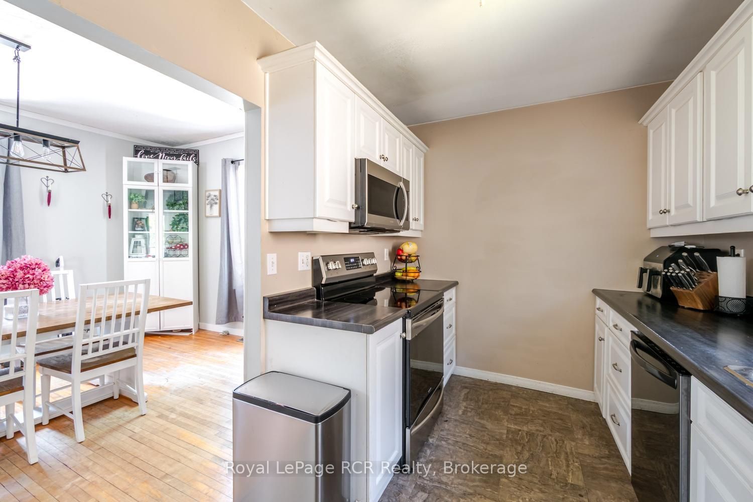 450 Taylor Street Property Photo 13