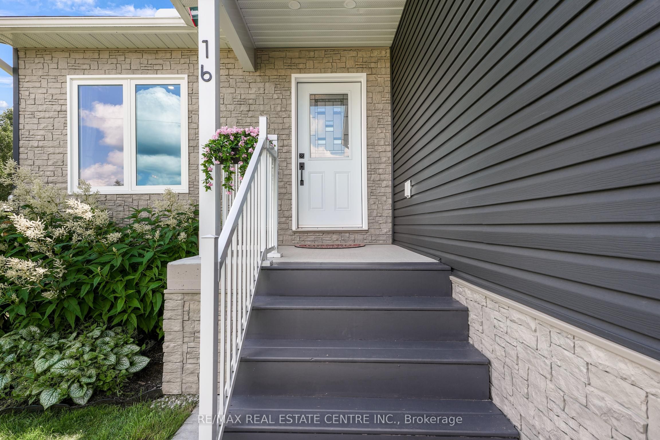 16 Williams Drive Property Photo 3
