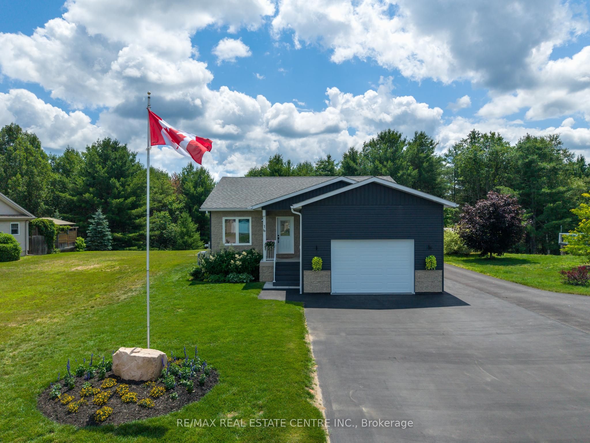 16 Williams Drive Property Photo 42