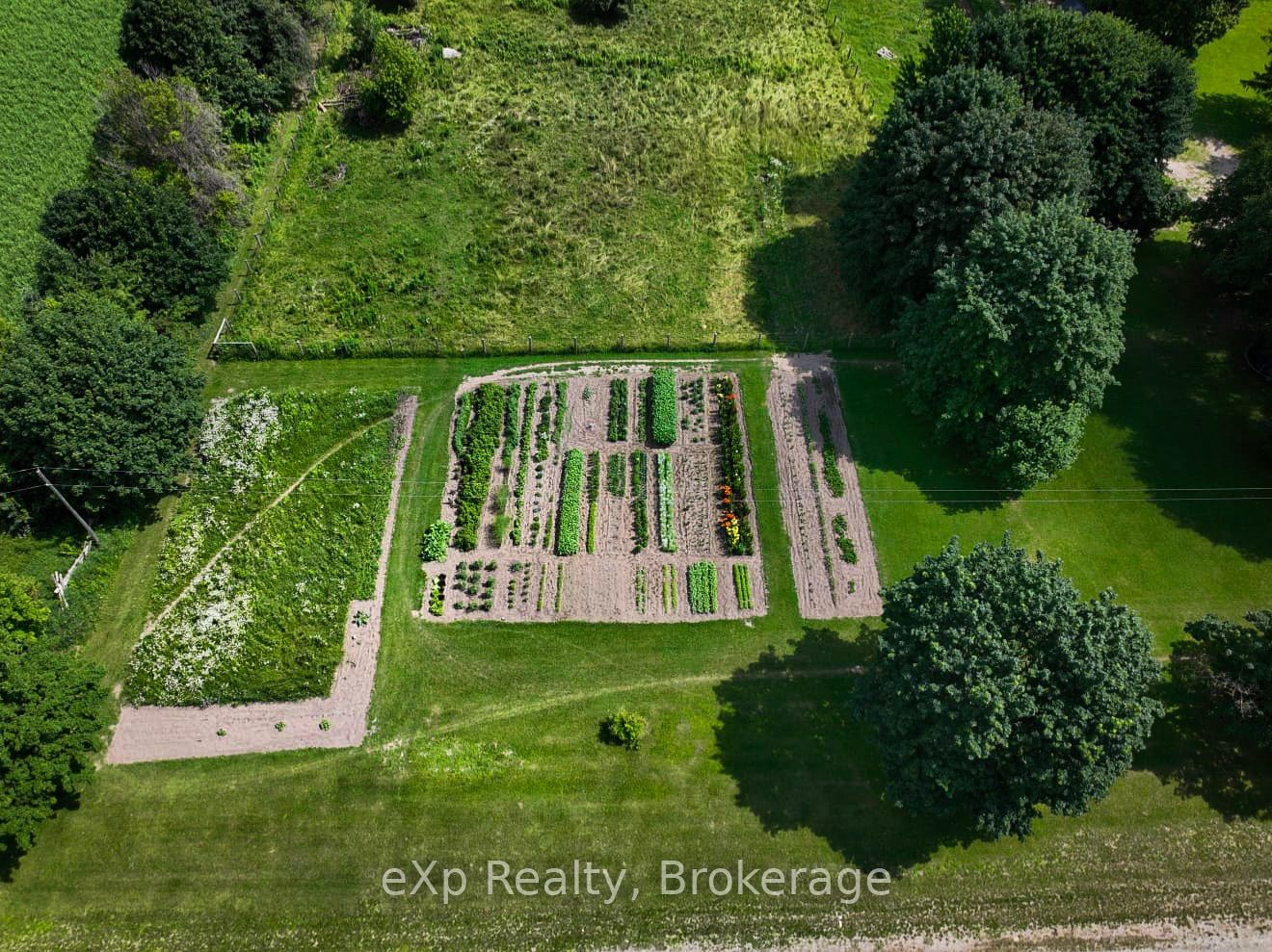 44032 Amberley Road Property Photo 45