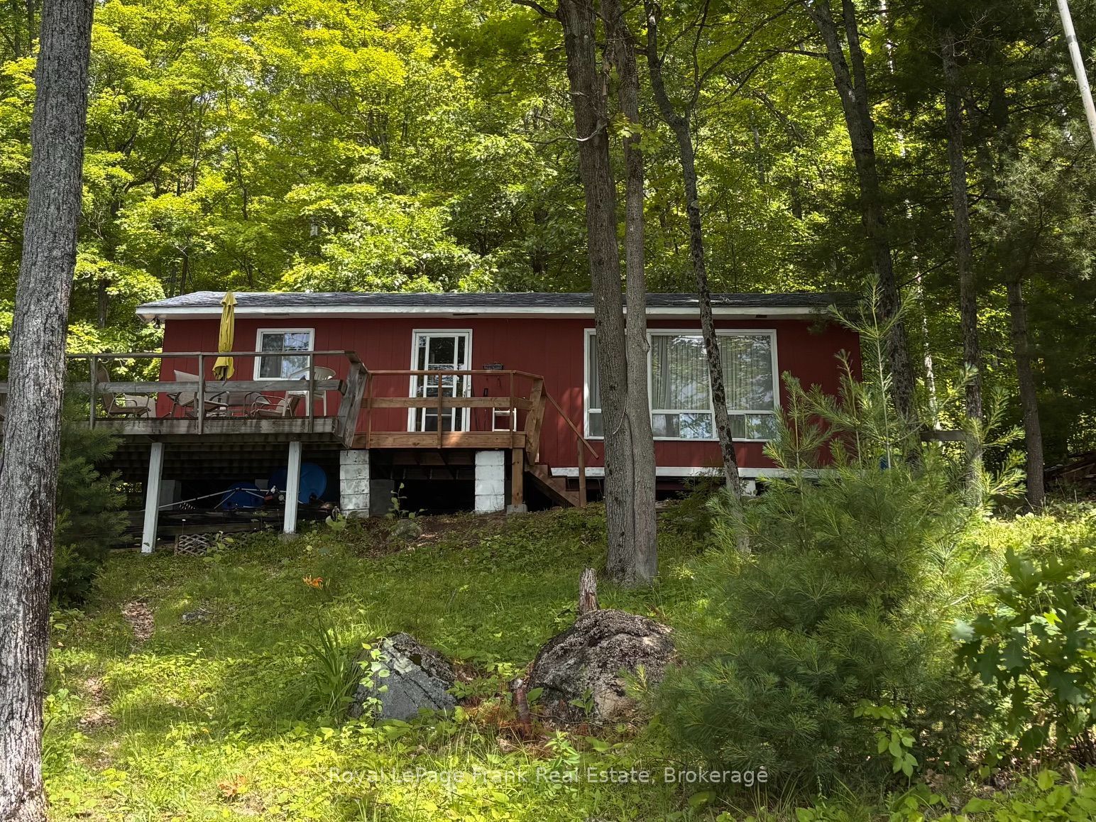 275 Faradale Drive Property Photo 1