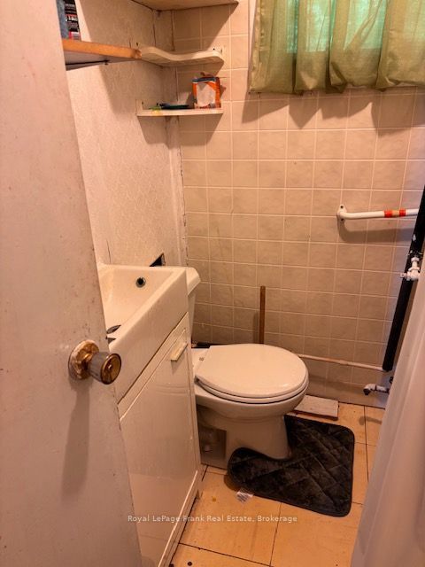 275 Faradale Drive Property Photo 10