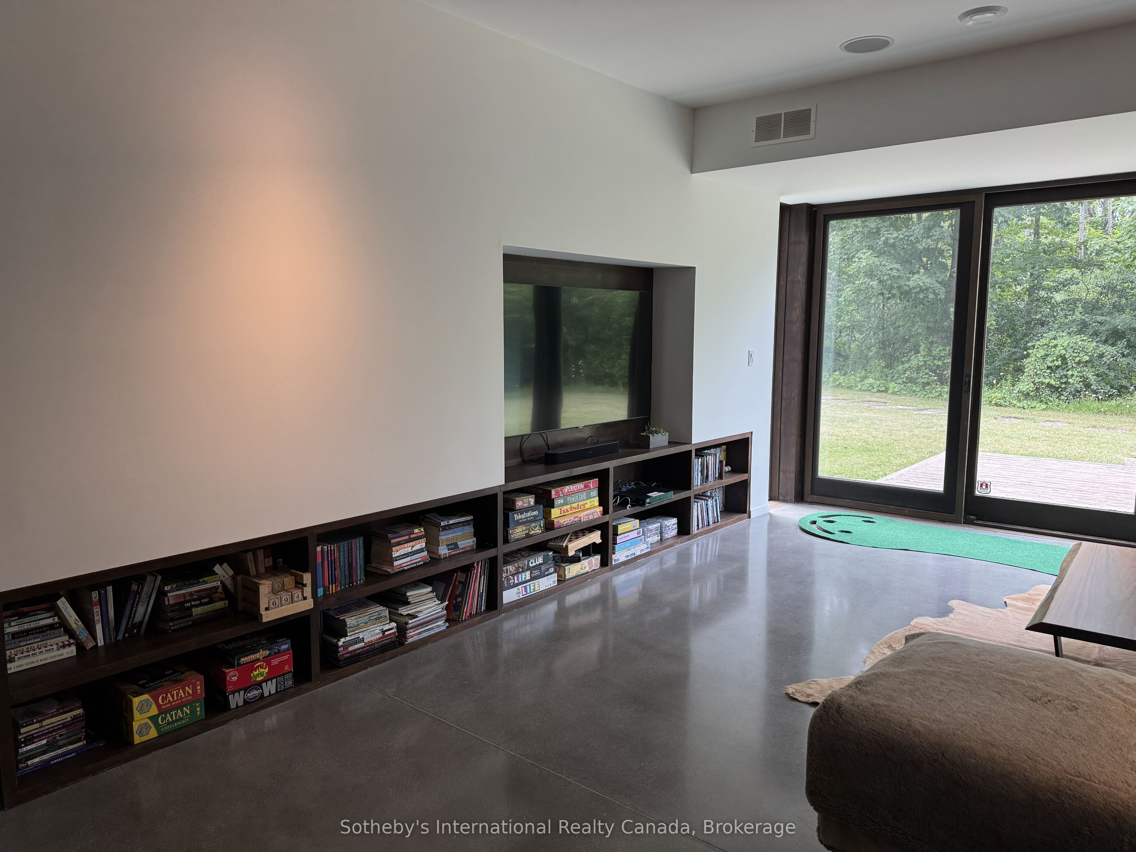46479 Old Mail Road Property Photo 32