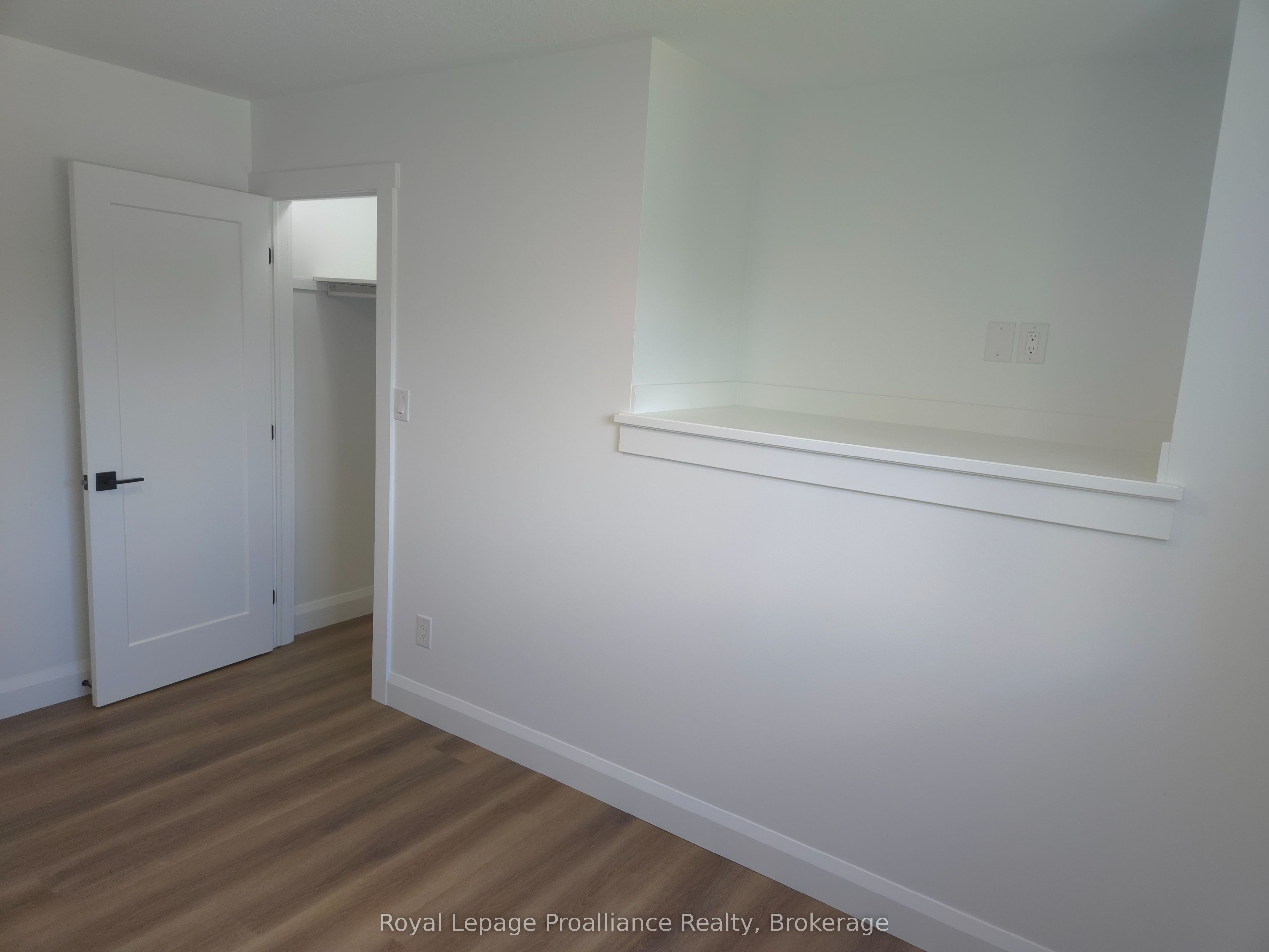 44 Cannifton Road N Property Photo 17