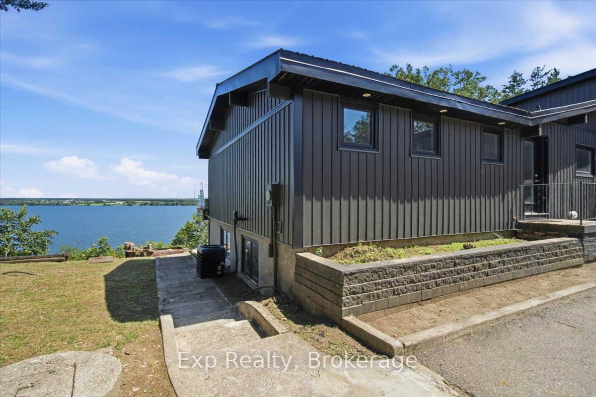 23 Sidney Shore Lane Property Photo 5