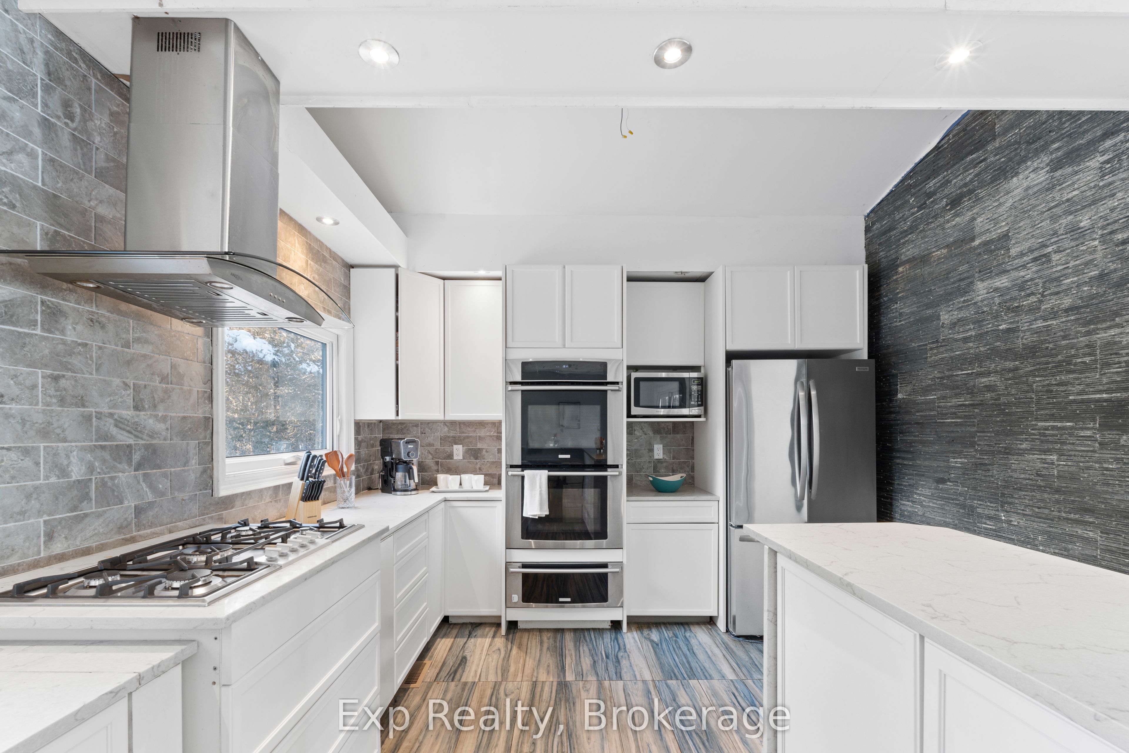 23 Sidney Shore Lane Property Photo 11