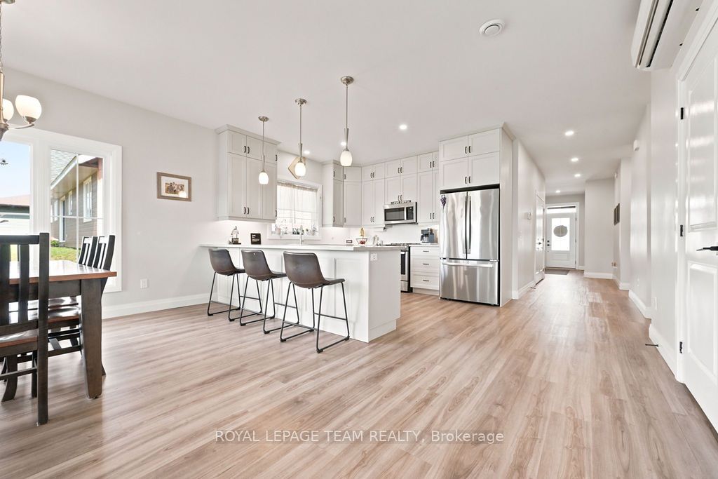 12 Bamagillia Street E Property Photo 8