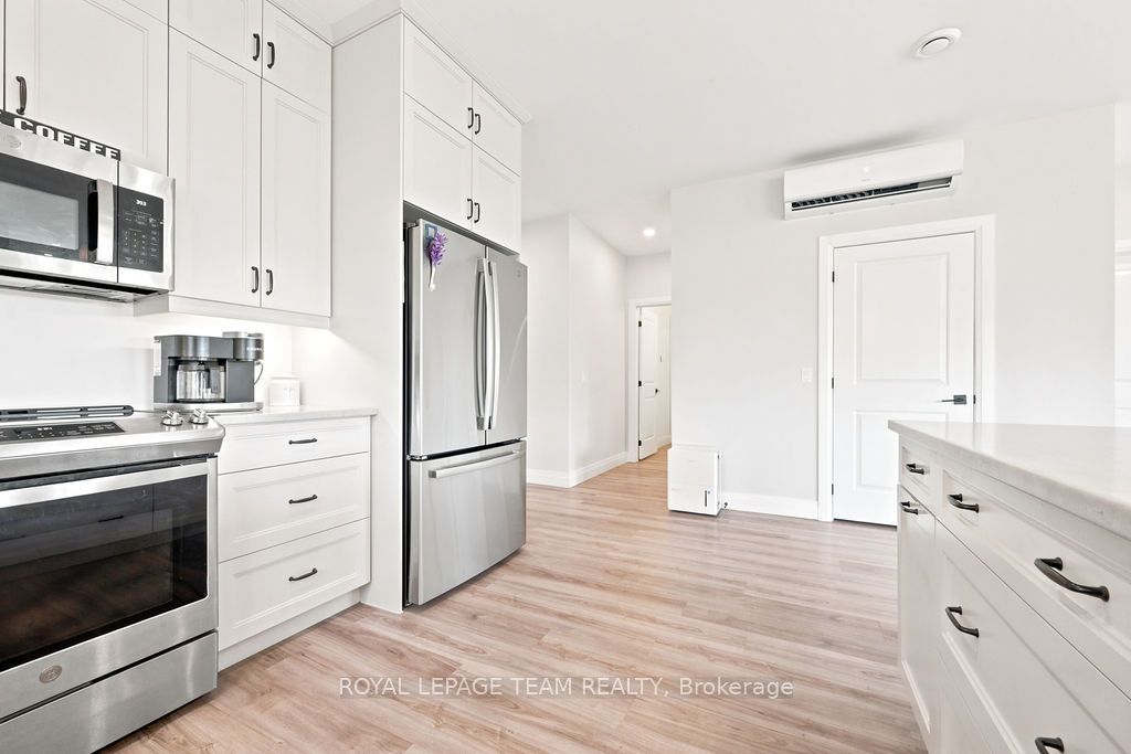 12 Bamagillia Street E Property Photo 13