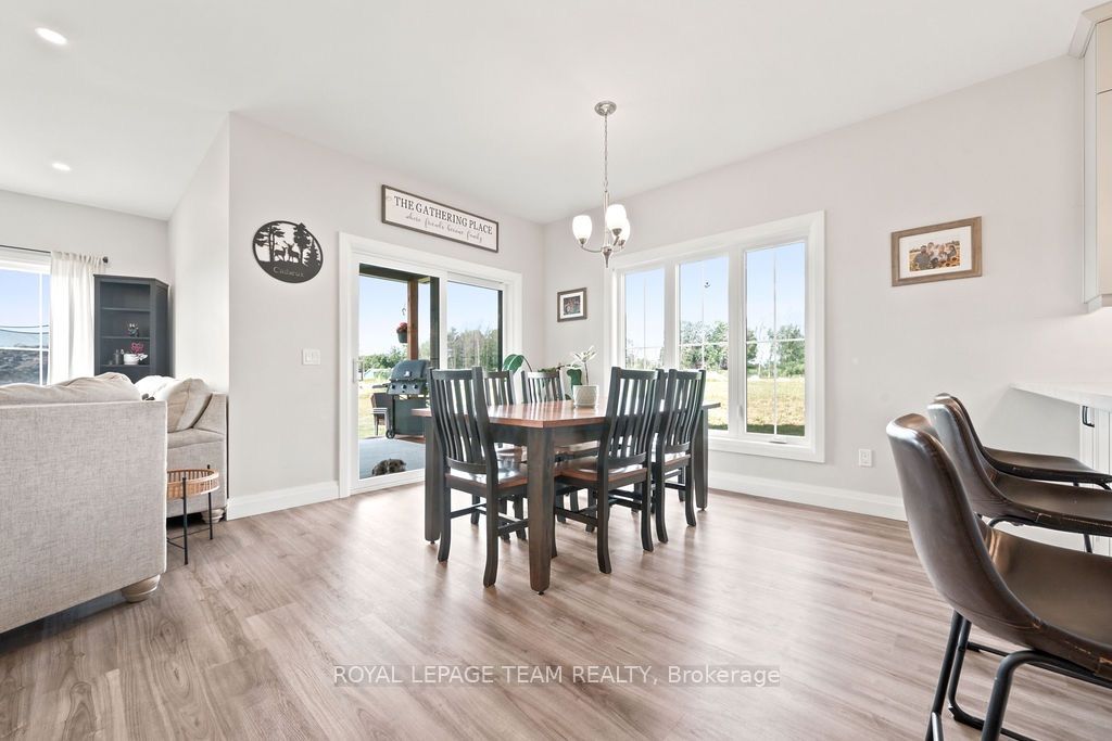 12 Bamagillia Street E Property Photo 14