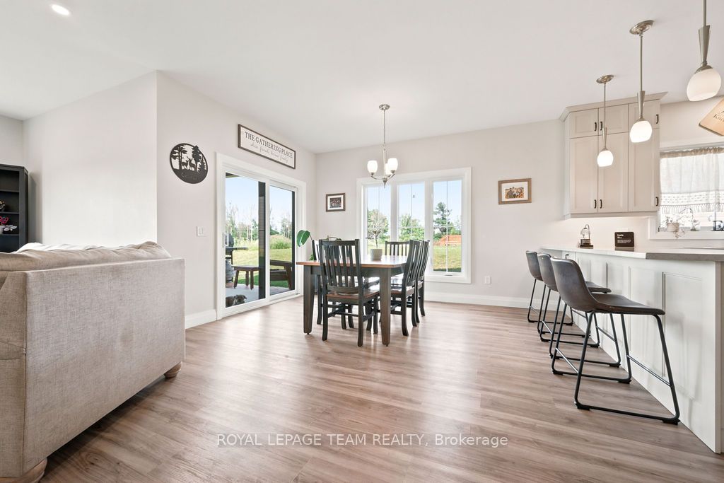 12 Bamagillia Street E Property Photo 15